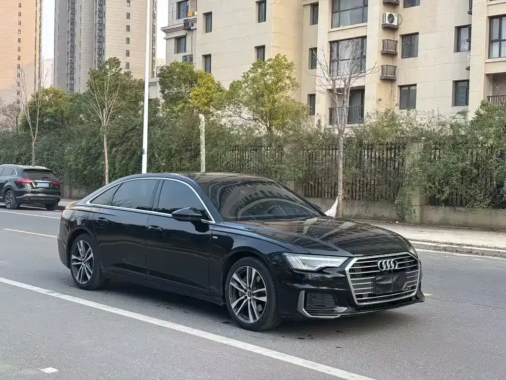 Audi A6L — фото 6