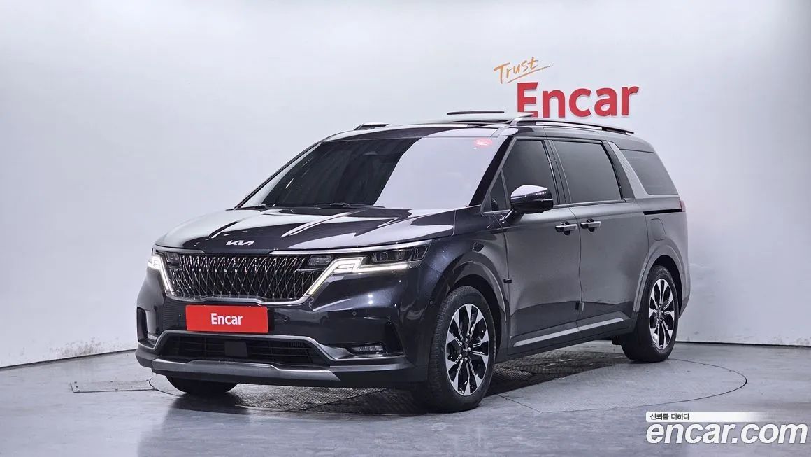 Kia Carnival — фото 1
