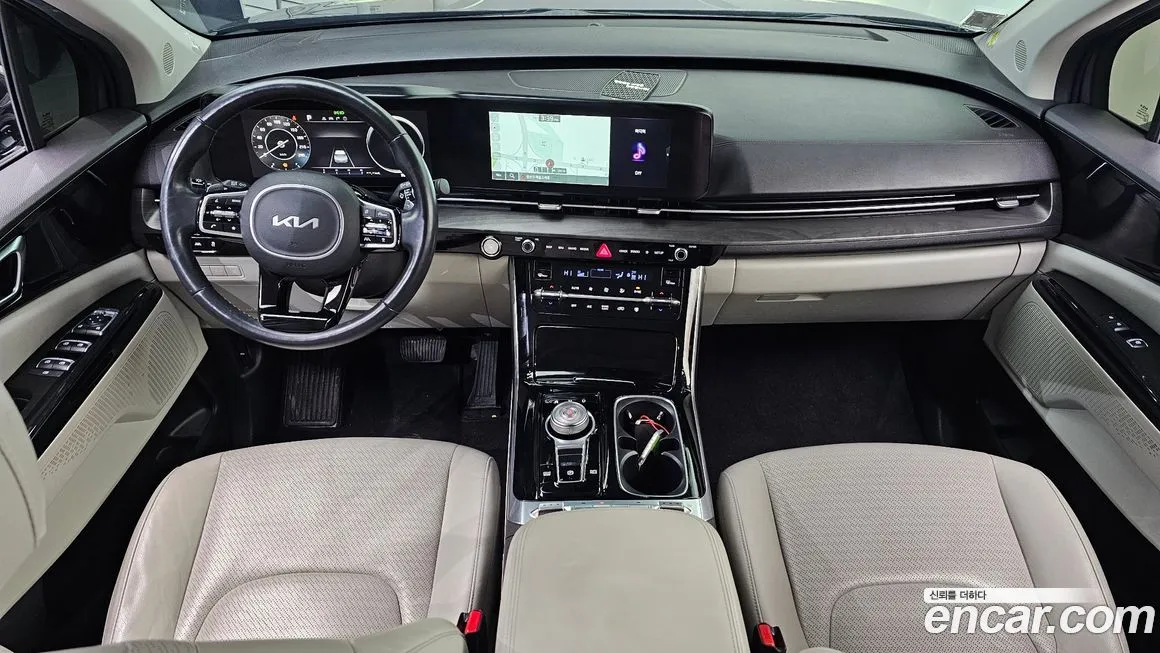 Kia Carnival — фото 10