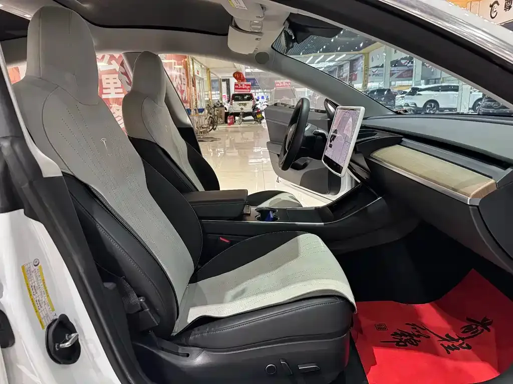 Tesla Model 3 — фото 6
