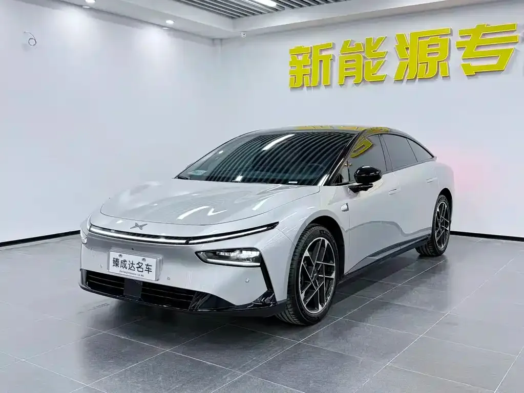 XPeng P7+ — фото 1