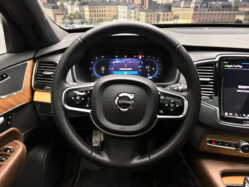 Volvo XC90 — фото 3