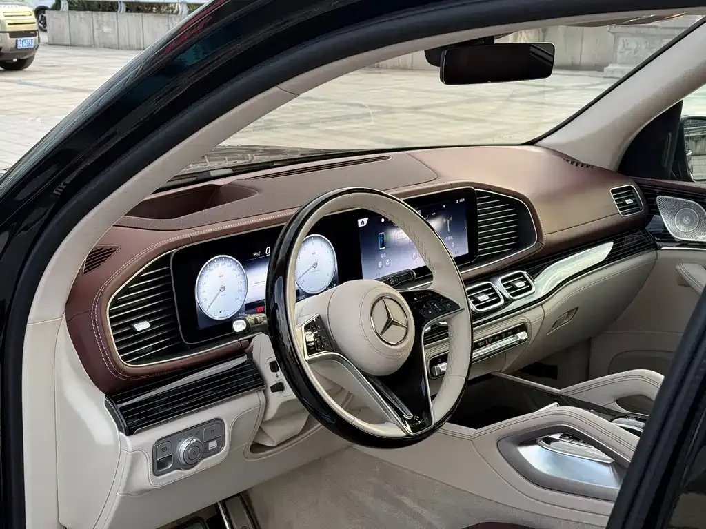 Mercedes-Benz GLS — фото 2