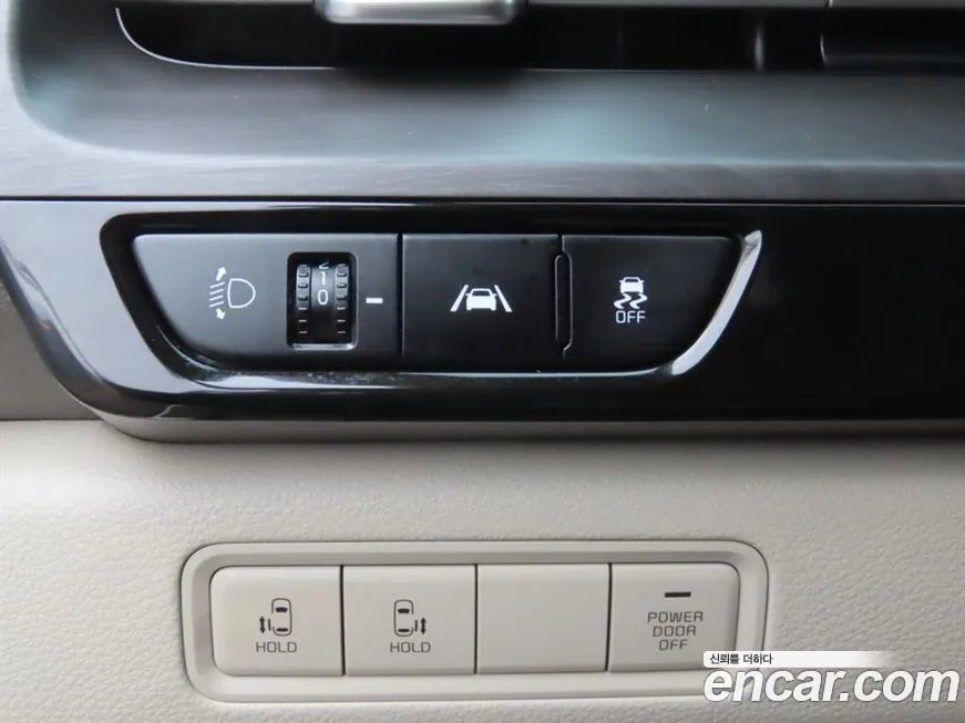 Kia Carnival — фото 6