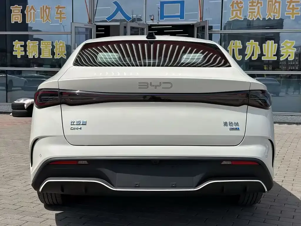 BYD Seal 05 DM-i — фото 2
