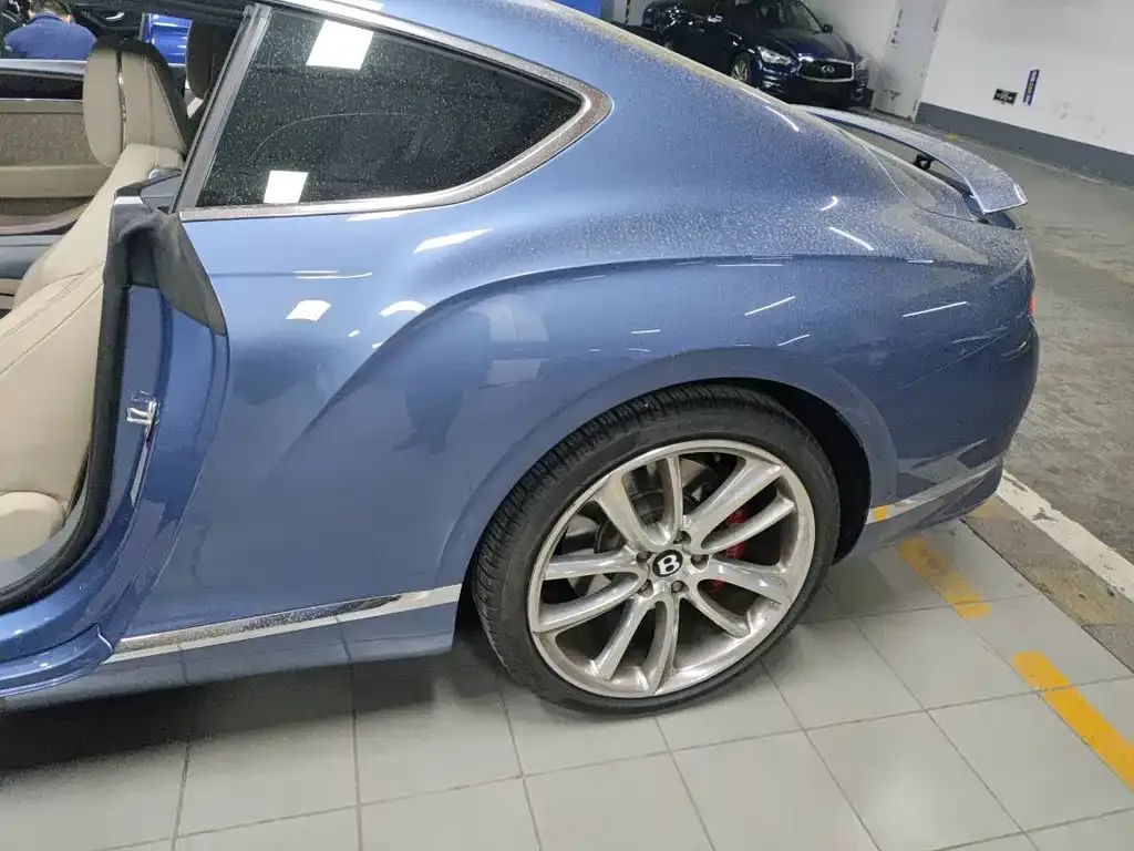 Bentley Continental — фото 4