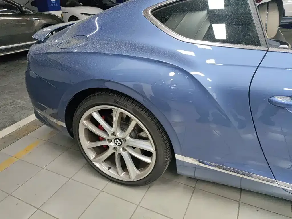 Bentley Continental — фото 2