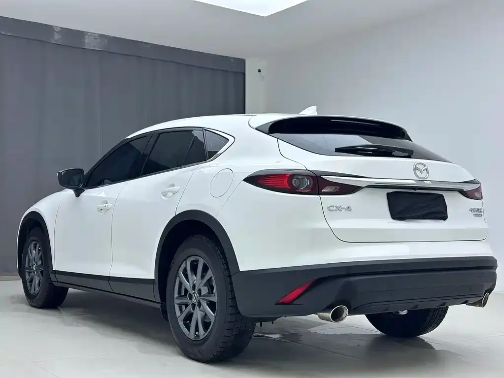Mazda CX-4 — фото 10