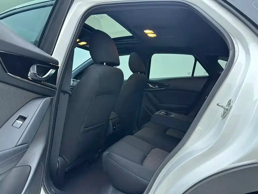 Mazda CX-4 — фото 3