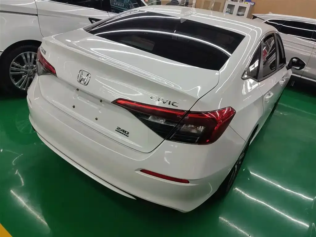 Honda Civic — фото 8
