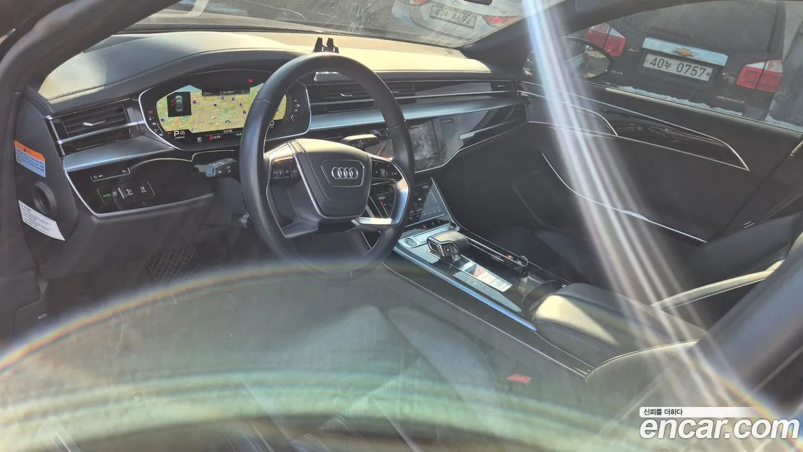 Audi A8 — фото 3