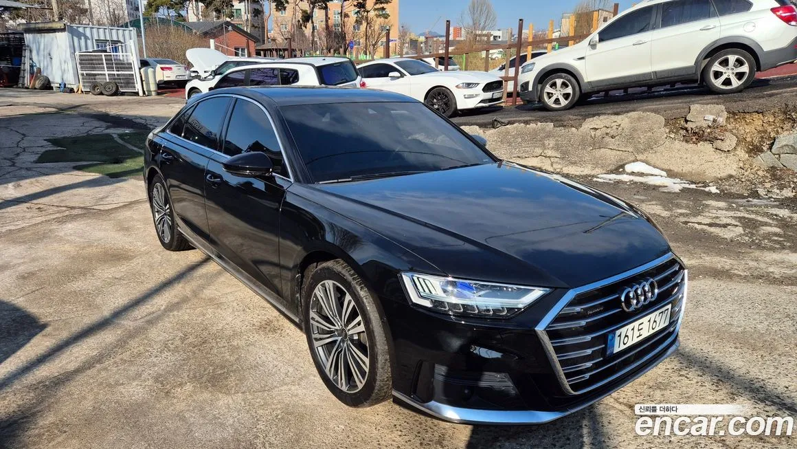 Audi A8 — фото 10