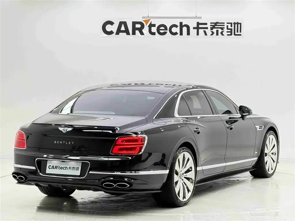 Bentley Flying Spur — фото 7