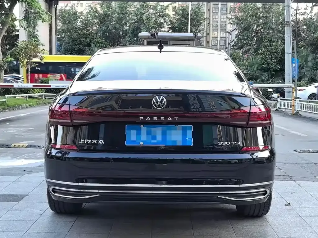 Volkswagen Passat — фото 4