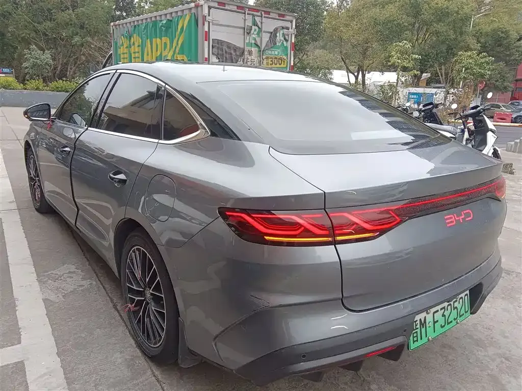 BYD Qin L — фото 6