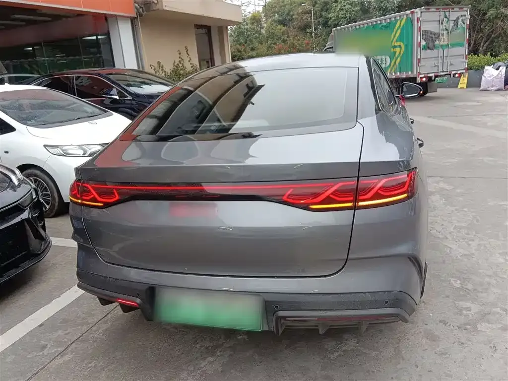 BYD Qin L — фото 3