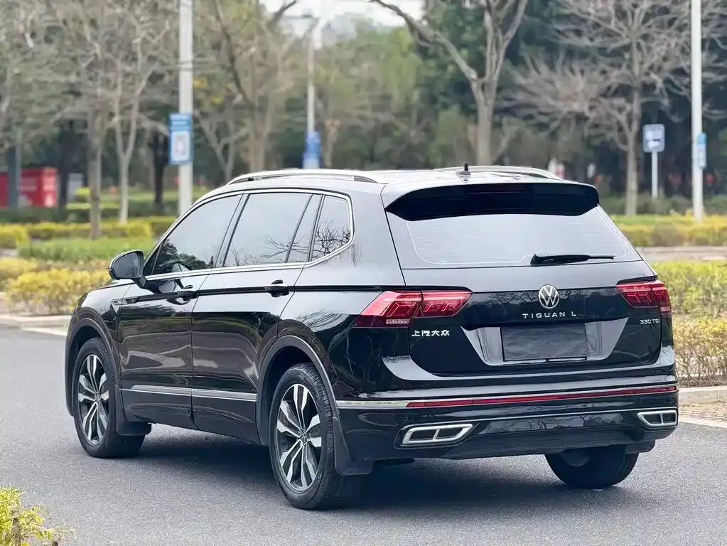 Volkswagen Tiguan L — фото 3