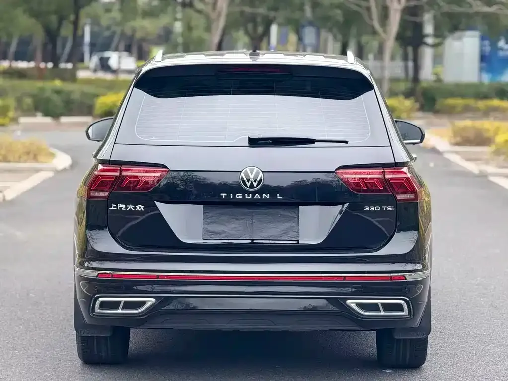 Volkswagen Tiguan L — фото 6