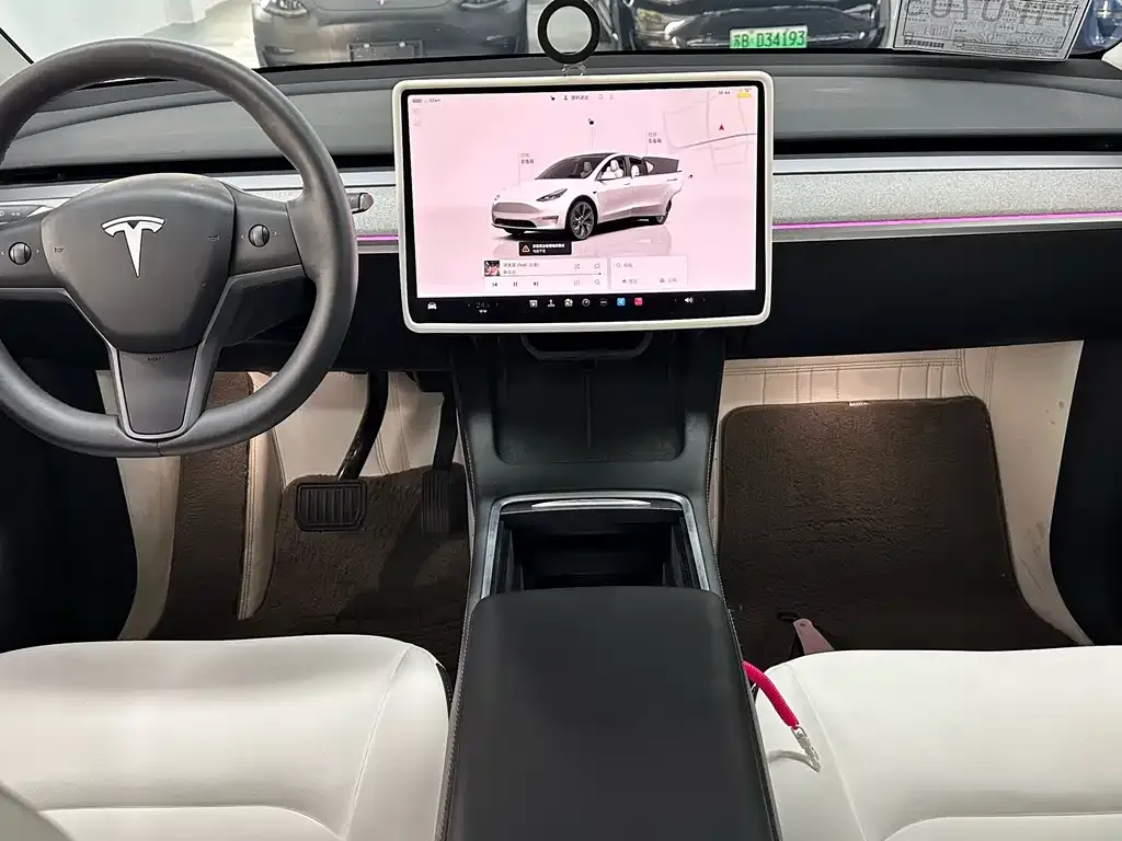 Tesla Model Y — фото 3