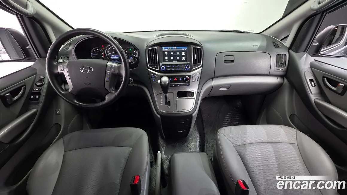 Hyundai Starex — фото 7