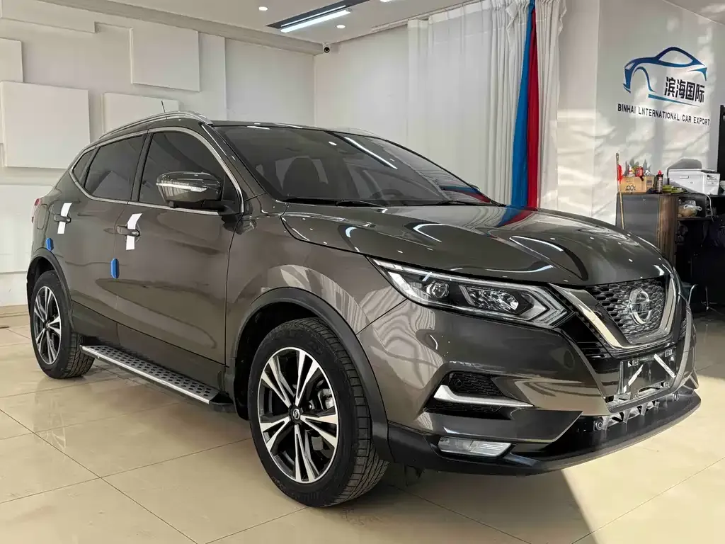 Nissan Qashqai — фото 2