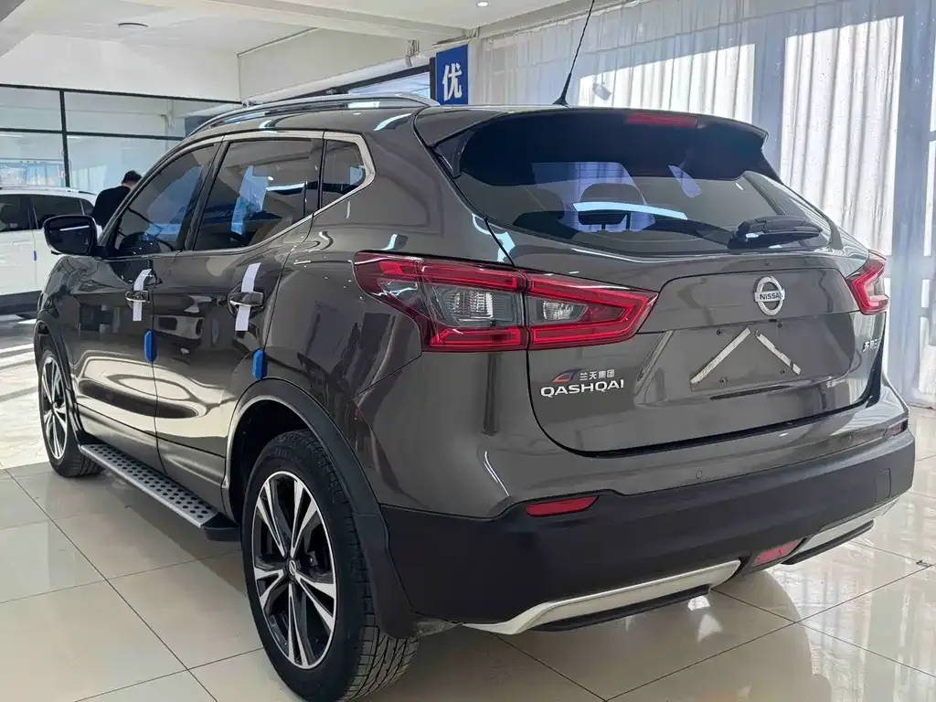 Nissan Qashqai — фото 4
