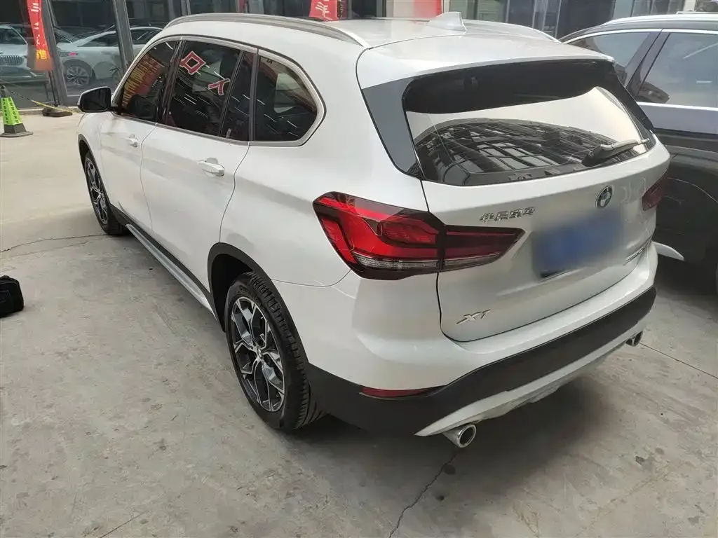 BMW X1 — фото 10