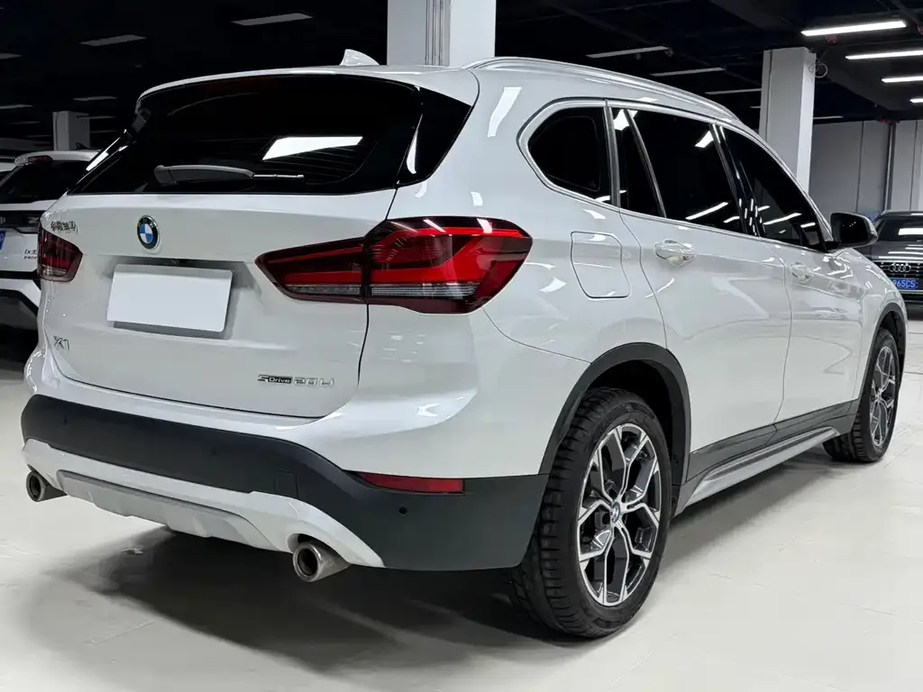 BMW X1 — фото 2