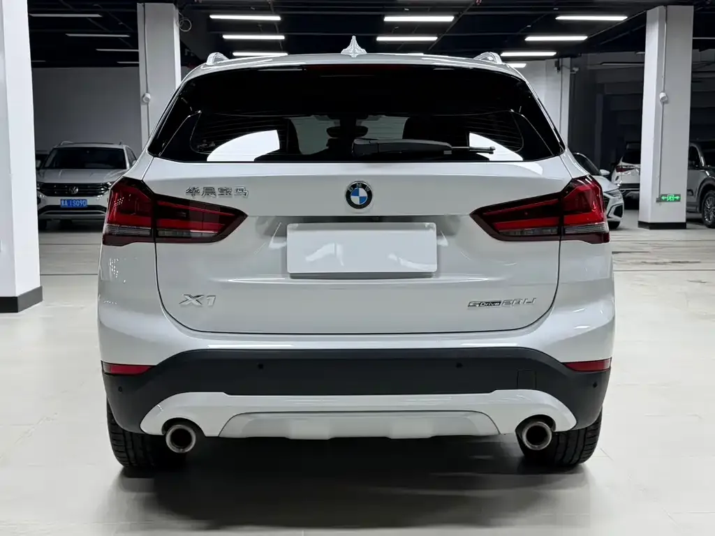 BMW X1 — фото 6