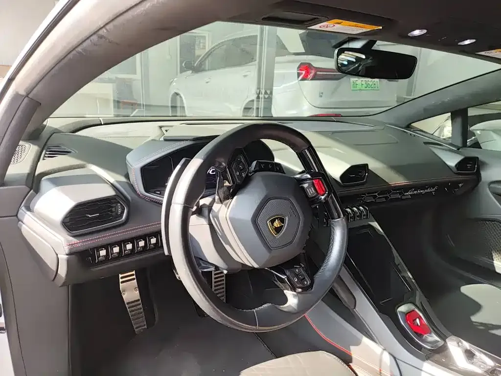 Lamborghini Huracan — фото 6