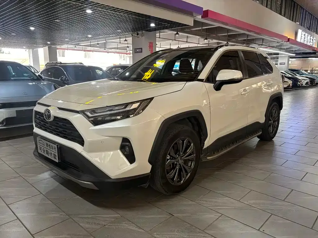 Toyota RAV4 — фото 4
