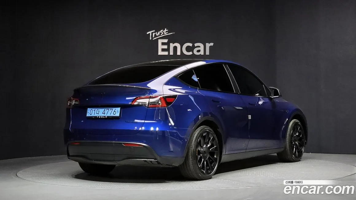 Tesla Model Y — фото 2