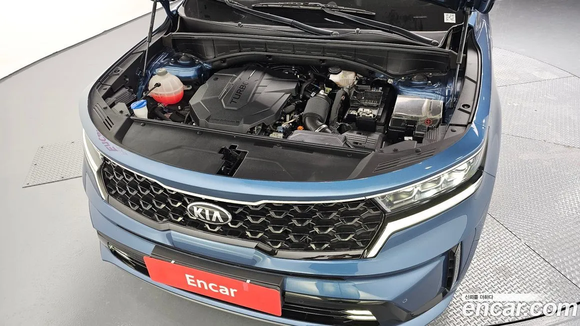 Kia Sorento — фото 10