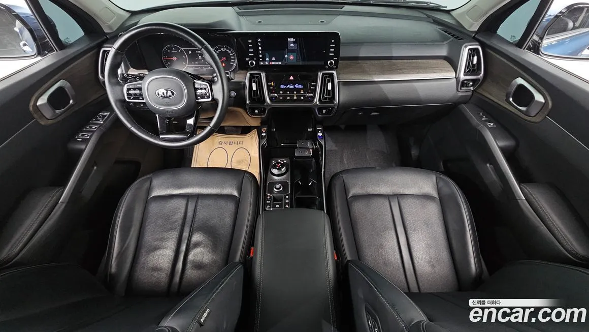 Kia Sorento — фото 9