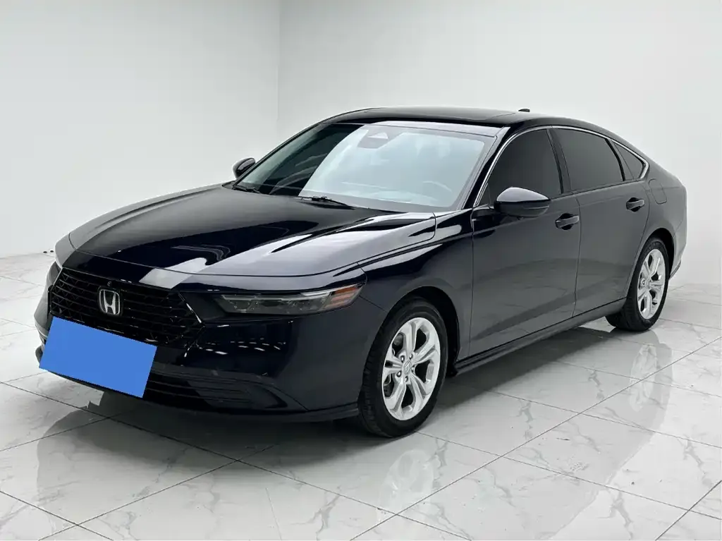 Honda Accord — фото 1