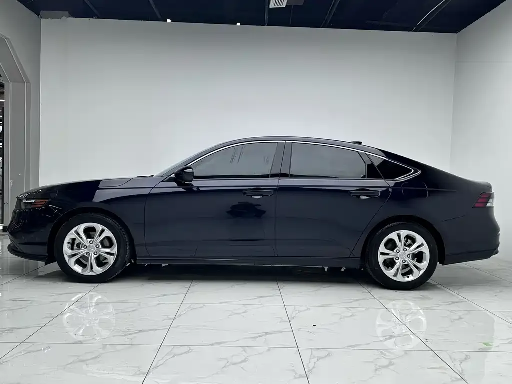 Honda Accord — фото 3