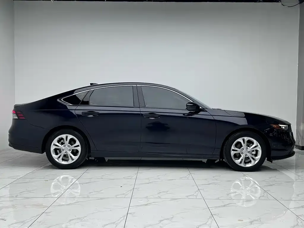 Honda Accord — фото 2