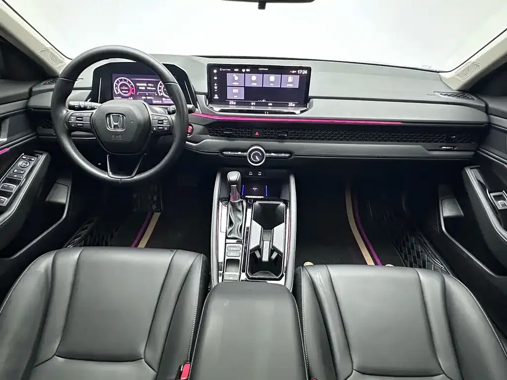 Honda Accord — фото 10