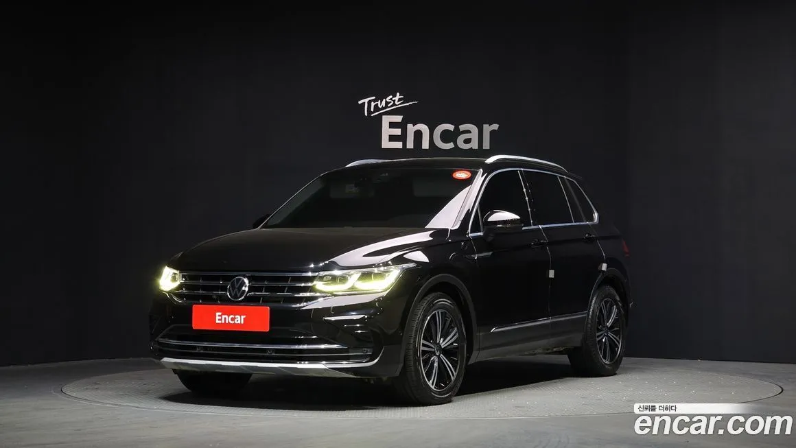 Volkswagen Tiguan — фото 1
