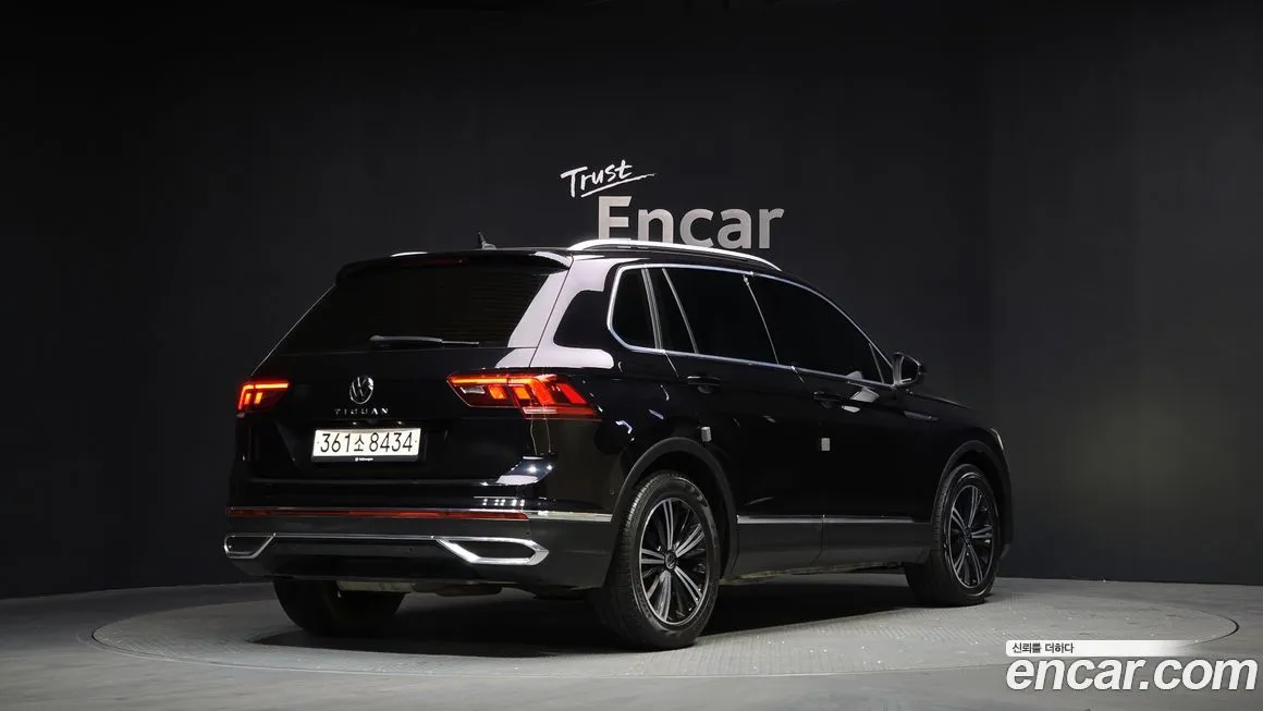 Volkswagen Tiguan — фото 2
