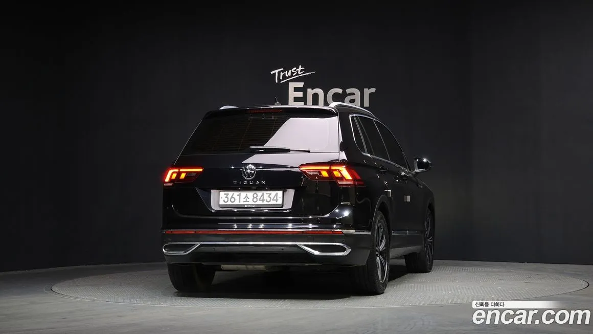 Volkswagen Tiguan — фото 4