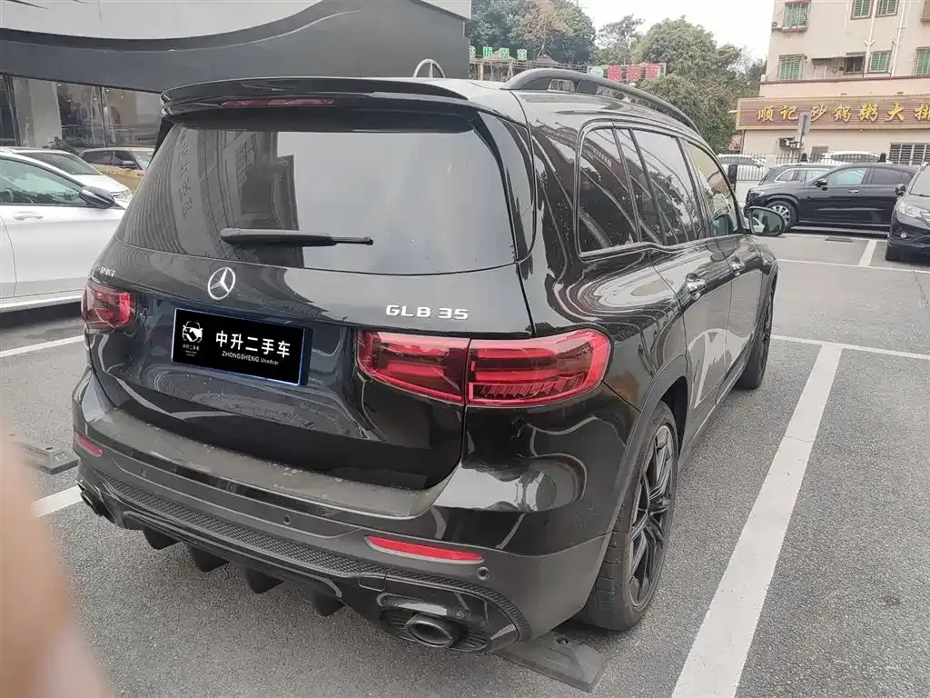 Mercedes-Benz GLB AMG — фото 3