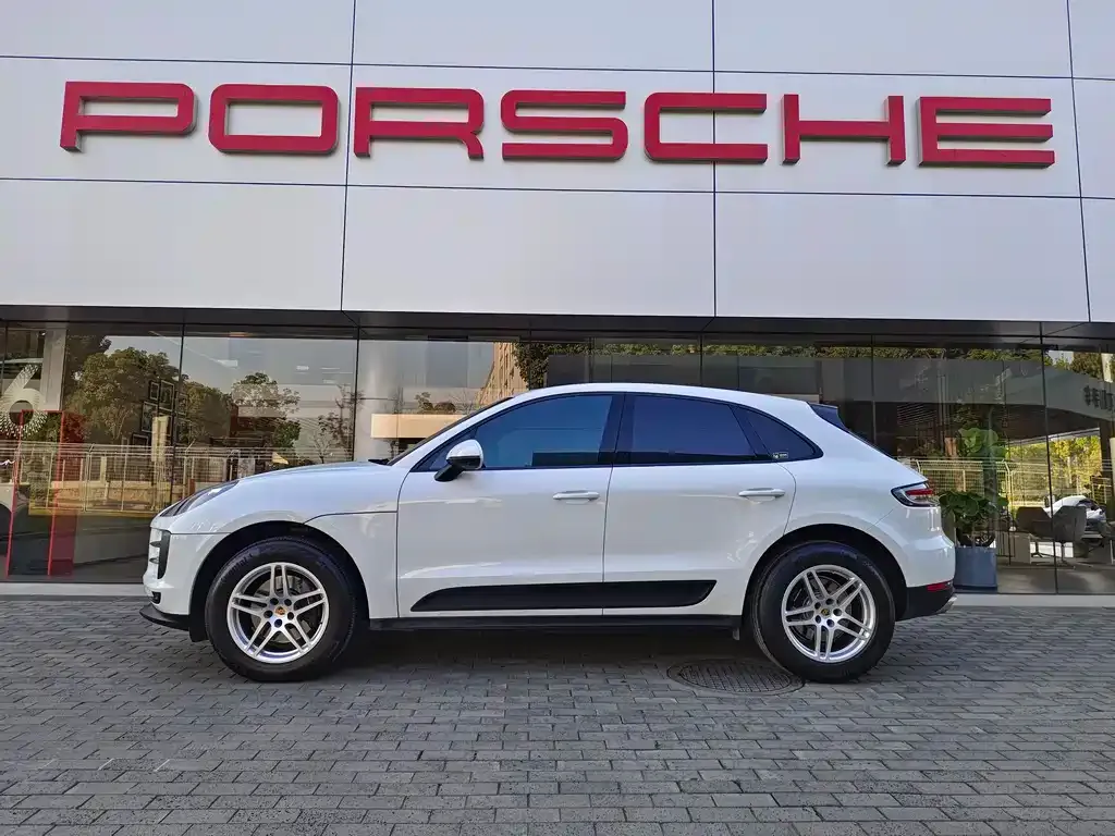 Porsche Macan — фото 4