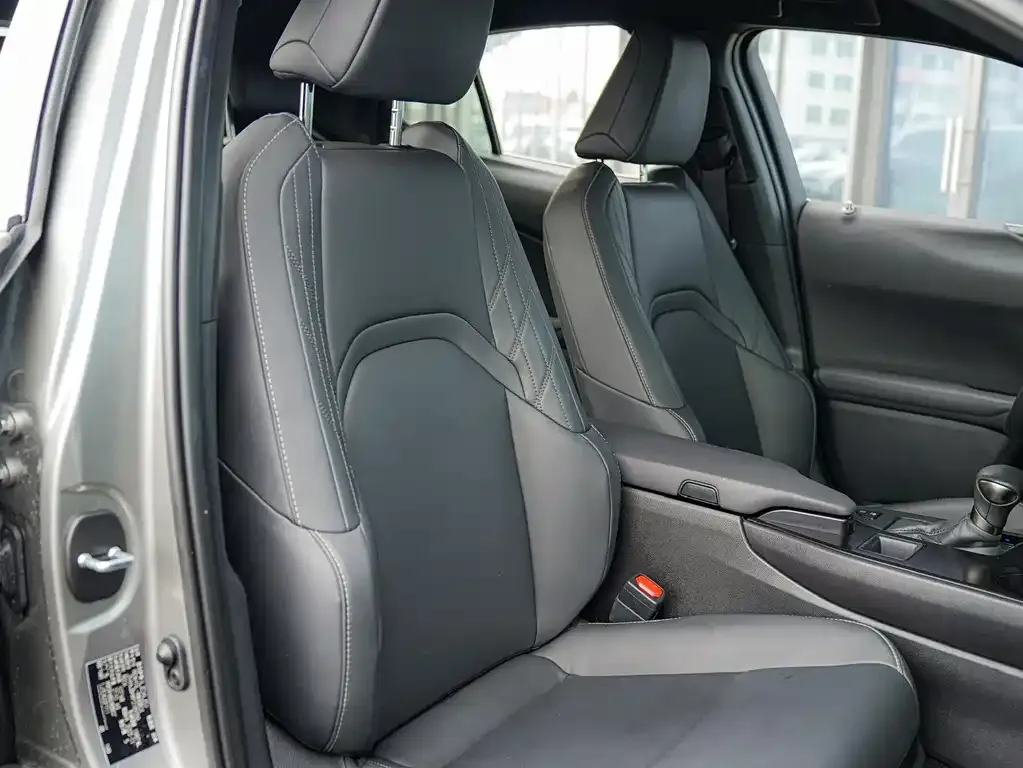 Lexus UX — фото 6
