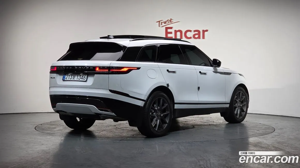 Land Rover Range Rover Velar — фото 4