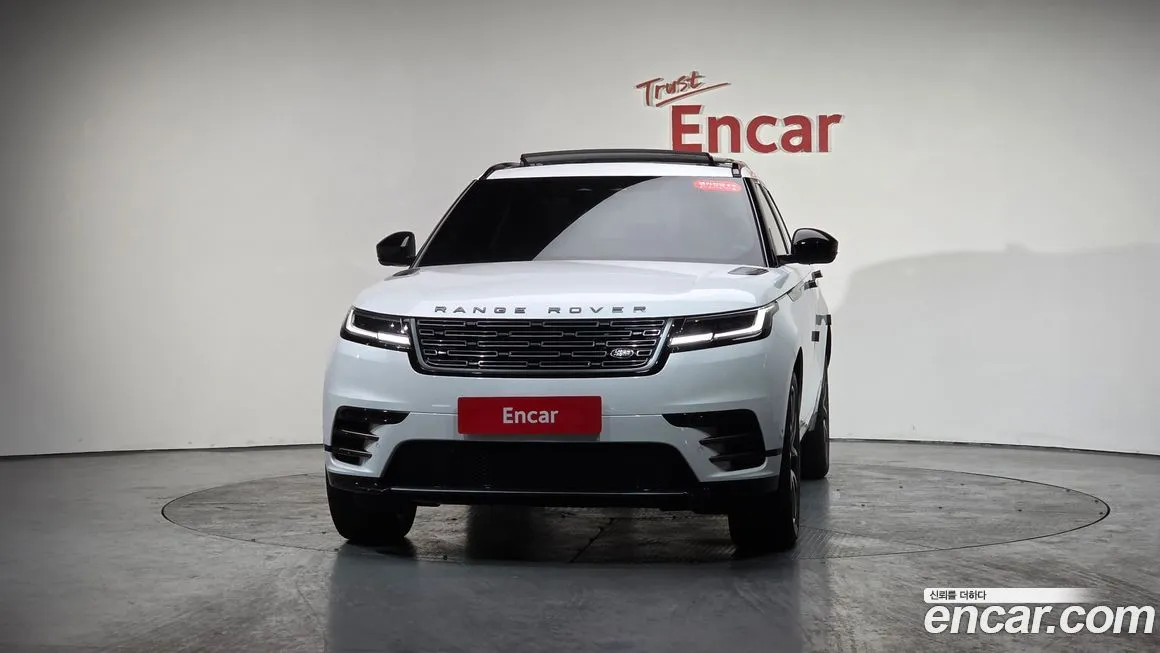 Land Rover Range Rover Velar — фото 8