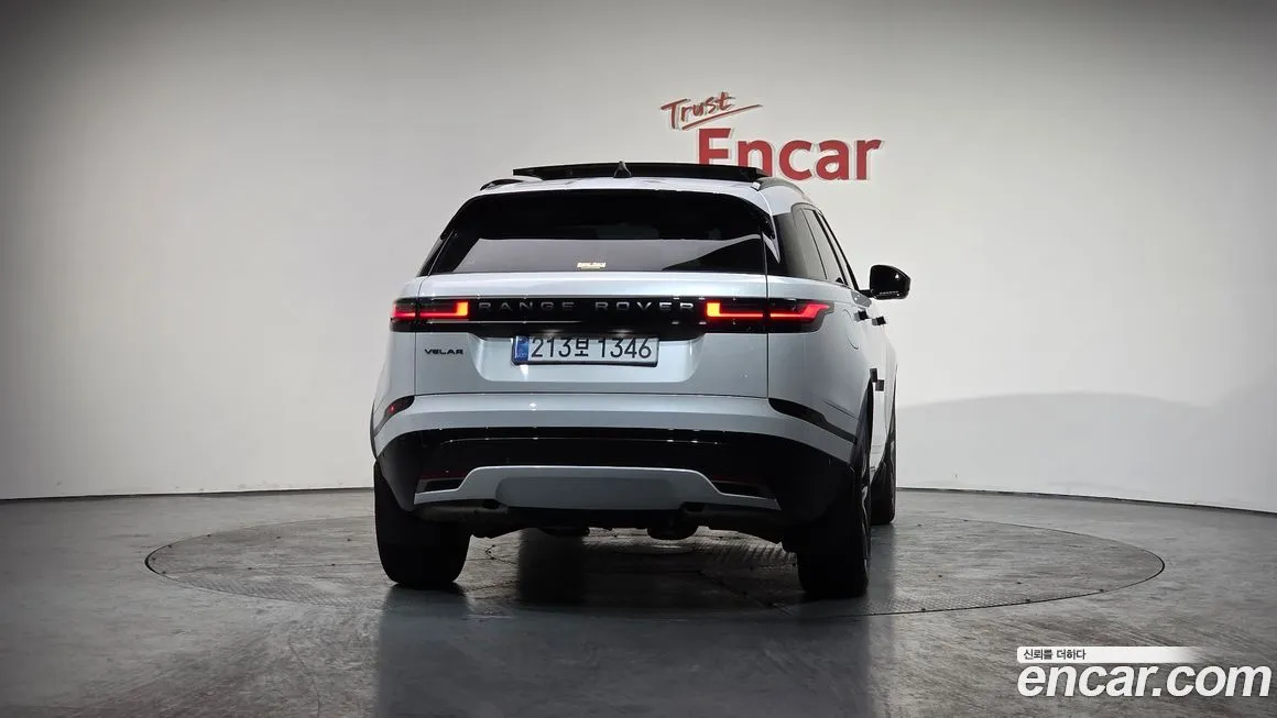 Land Rover Range Rover Velar — фото 6