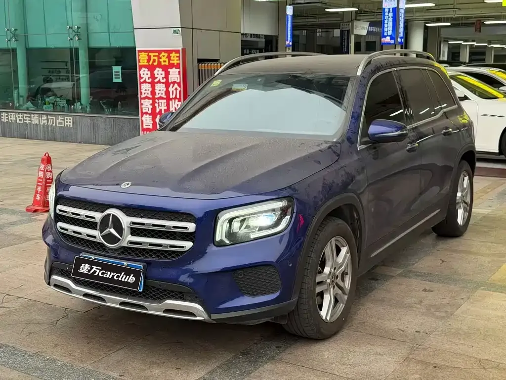 Mercedes-Benz GLB — фото 1