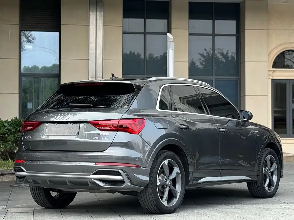 Audi Q3 — фото 6
