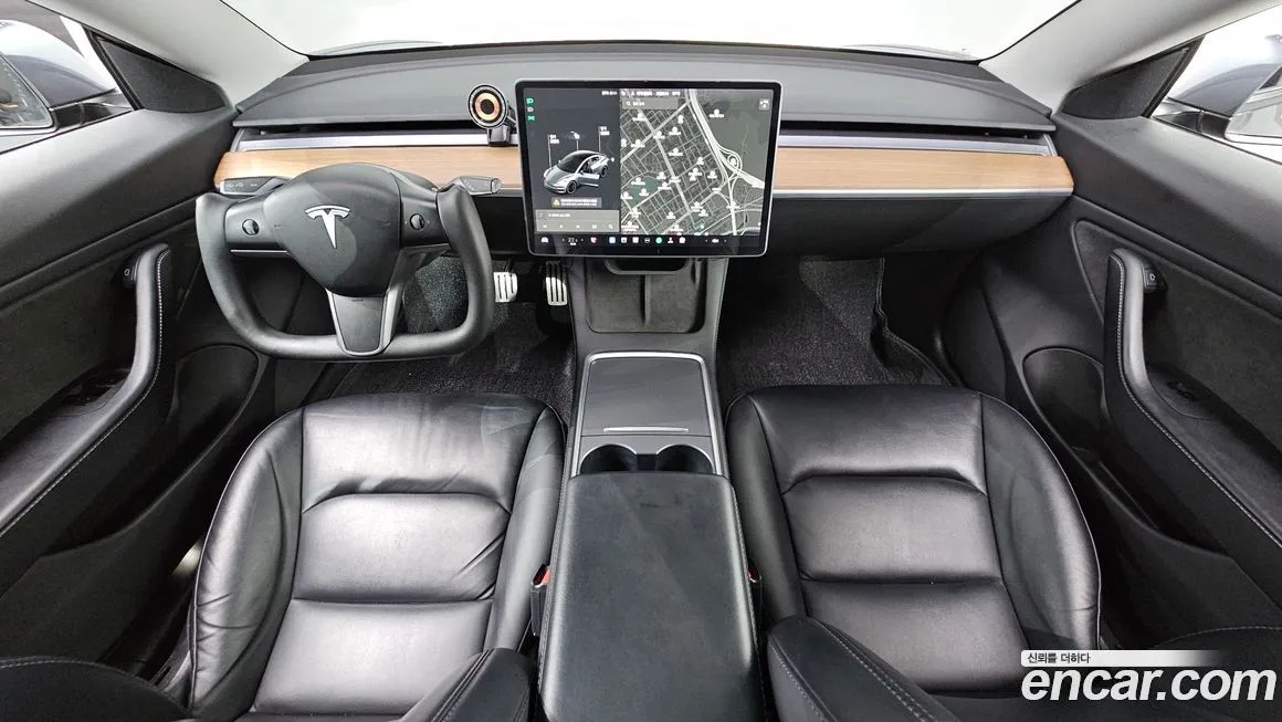 Tesla Model 3 — фото 9